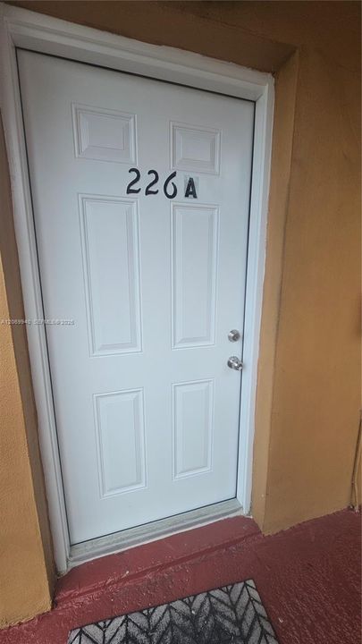 For Rent: $1,750 (1 beds, 1 baths, 583 Square Feet)