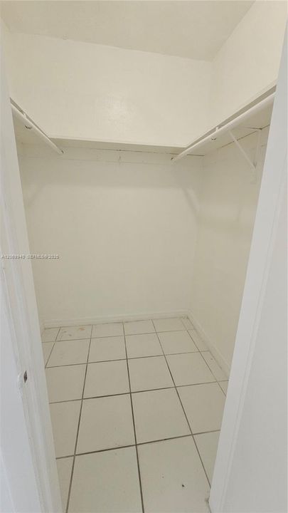 For Rent: $1,750 (1 beds, 1 baths, 583 Square Feet)