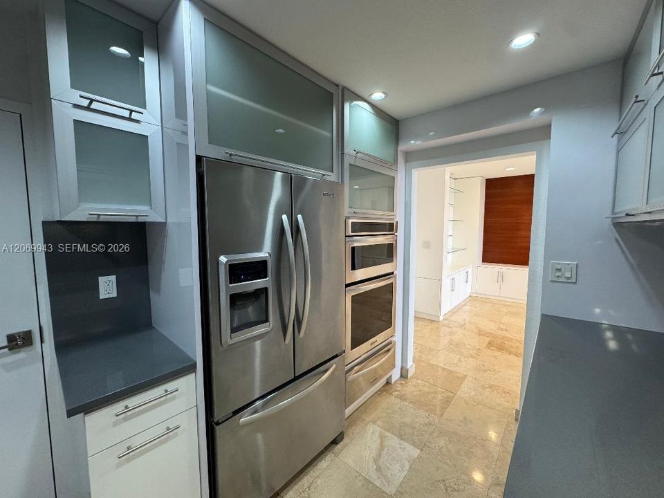 For Sale: $830,000 (2 beds, 2 baths, 1373 Square Feet)