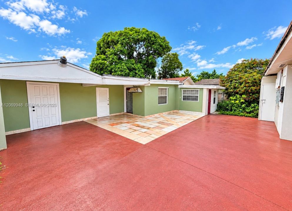 For Sale: $900,000 (0 beds, 0 baths, 2080 Square Feet)