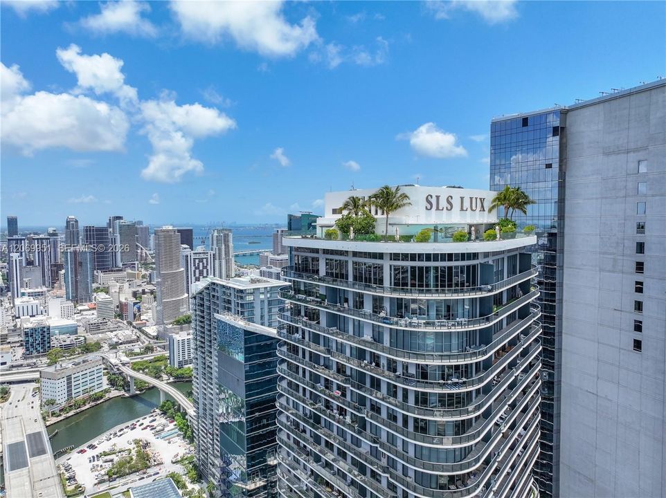 For Sale: $8,800,000 (4 beds, 5 baths, 3882 Square Feet)