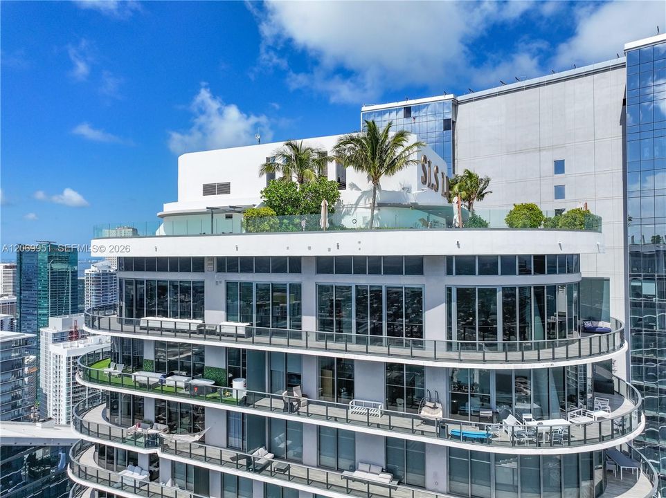 For Sale: $8,800,000 (4 beds, 5 baths, 3882 Square Feet)