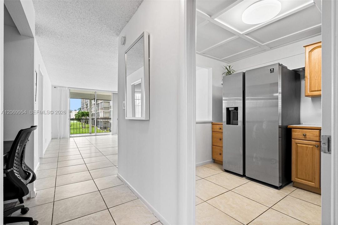 For Sale: $119,000 (1 beds, 1 baths, 800 Square Feet)