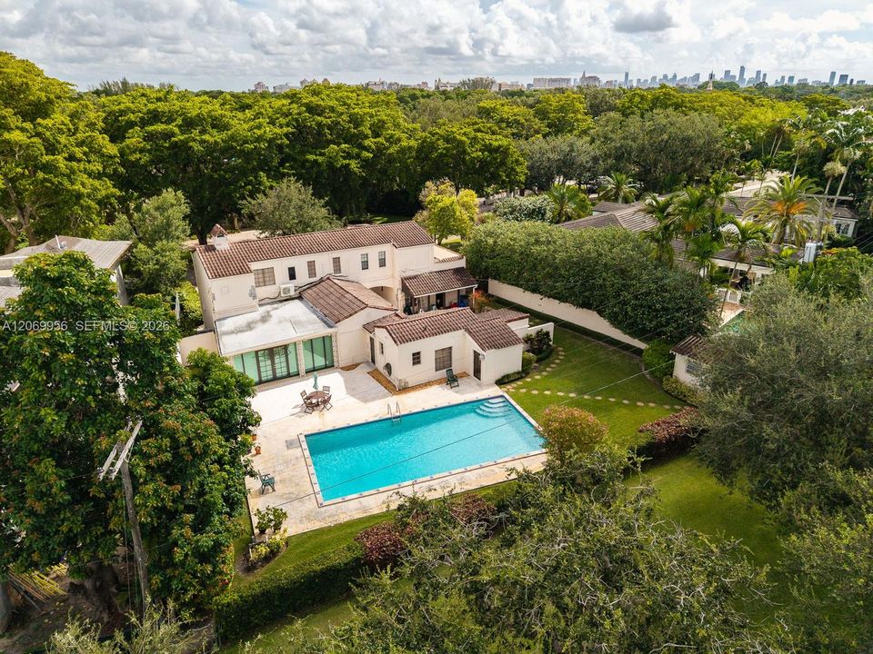 For Sale: $4,300,000 (5 beds, 4 baths, 3672 Square Feet)