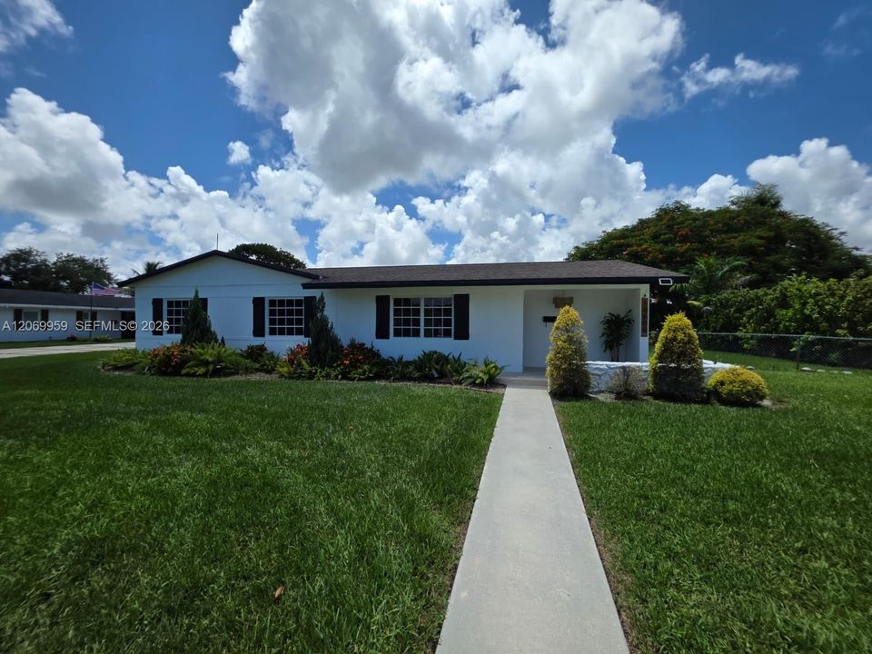 For Sale: $750,000 (3 beds, 2 baths, 1444 Square Feet)