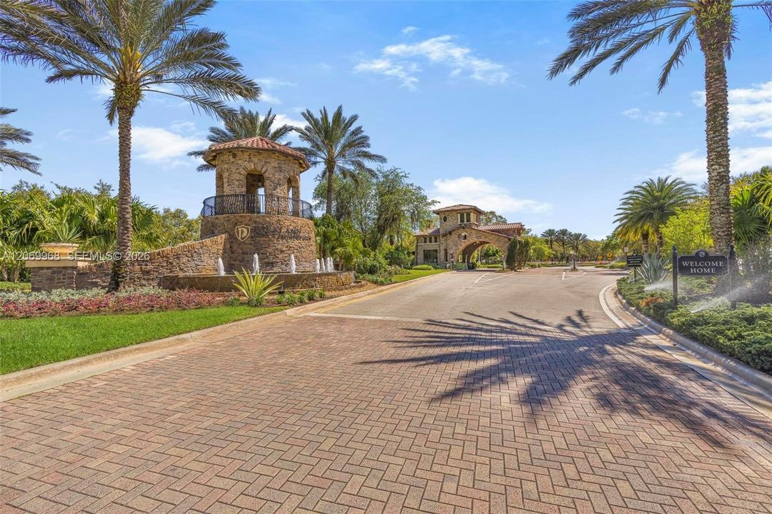 For Sale: $1,390,000 (5 beds, 3 baths, 0 Square Feet)