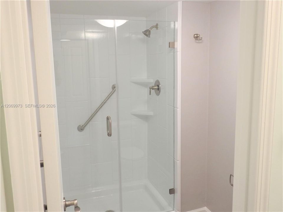 В аренду: $2,500 (2 спален, 2 ванн, 1235 Квадратных фут)