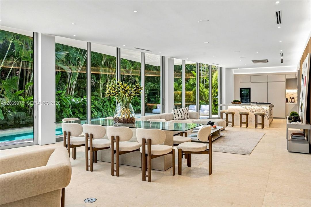 For Sale: $9,995,000 (8 beds, 8 baths, 6194 Square Feet)
