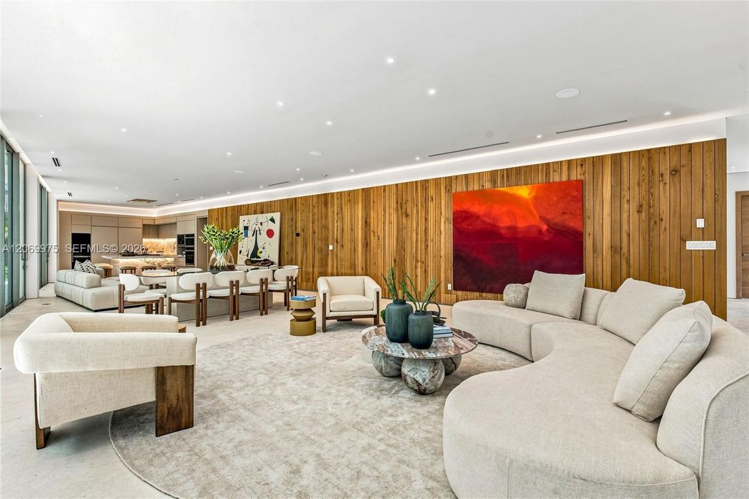 For Sale: $9,995,000 (8 beds, 8 baths, 6194 Square Feet)