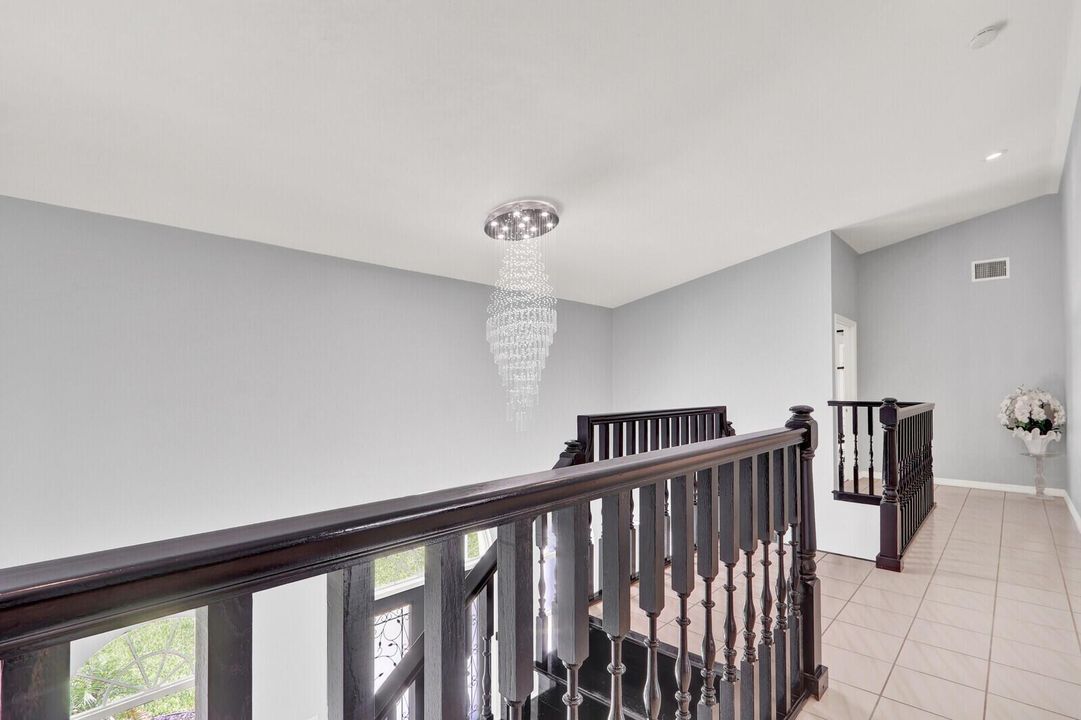 2nd Floor Landing