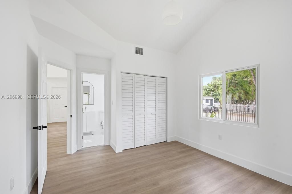 En Venta: $599,900 (4 camas, 3 baños, 1366 Pies cuadrados)