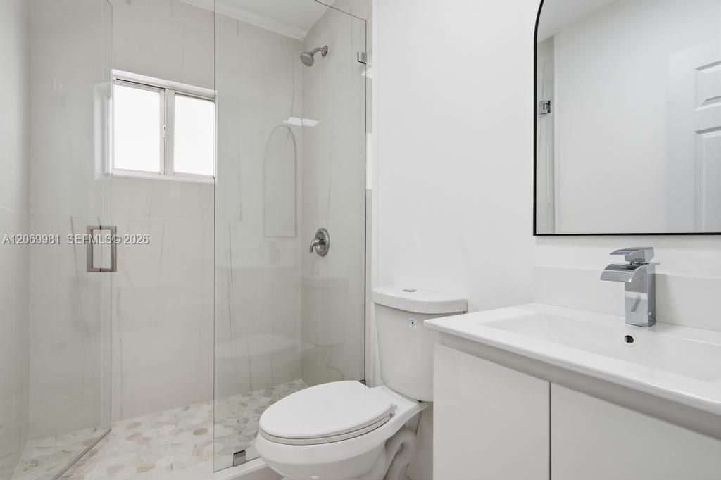 En Venta: $599,900 (4 camas, 3 baños, 1366 Pies cuadrados)