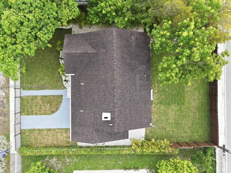 En Venta: $599,900 (4 camas, 3 baños, 1366 Pies cuadrados)