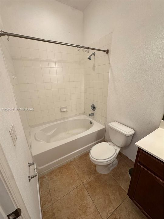 For Rent: $2,650 (2 beds, 2 baths, 1123 Square Feet)
