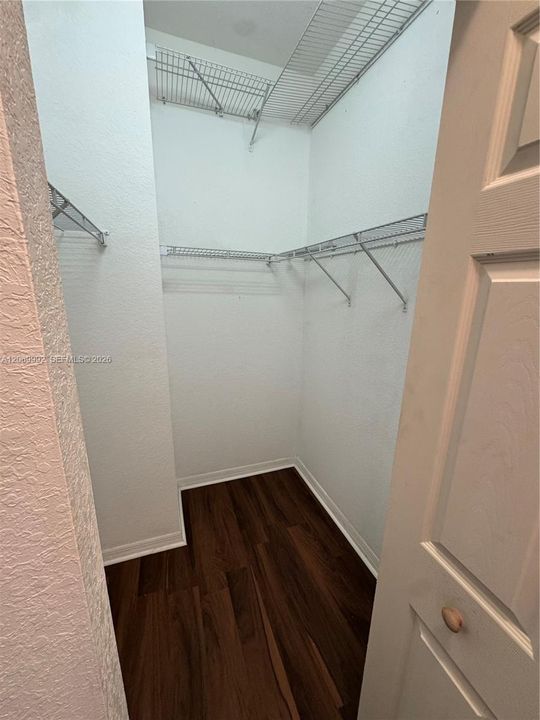 For Rent: $2,650 (2 beds, 2 baths, 1123 Square Feet)