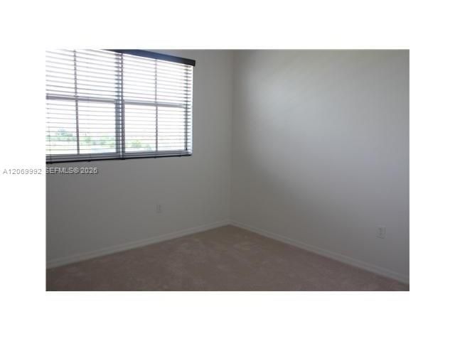 For Rent: $2,650 (2 beds, 2 baths, 1123 Square Feet)