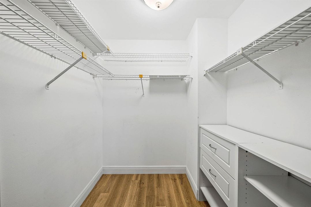 024-1137012OaksWay-418-NorthPalmBeach-FL