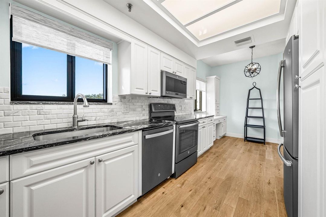 007-1137012OaksWay-418-NorthPalmBeach-FL