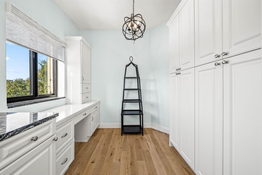 008-1137012OaksWay-418-NorthPalmBeach-FL