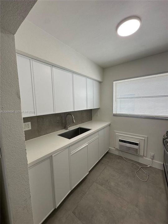 For Rent: $1,650 (0 beds, 1 baths, 7482 Square Feet)