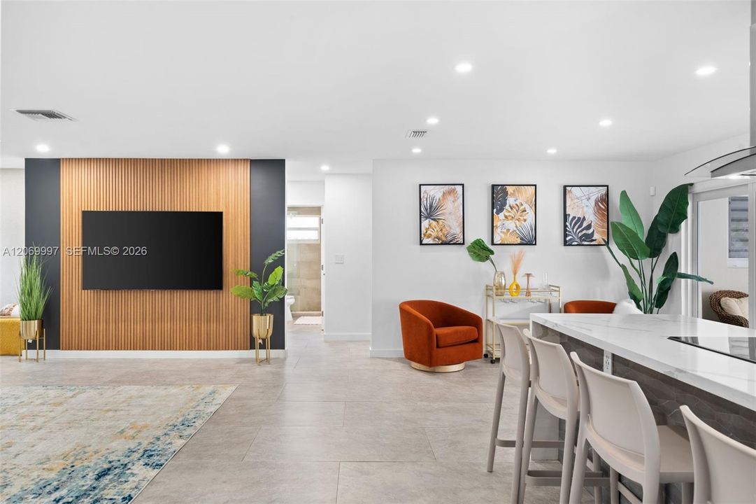 For Rent: $6,450 (3 beds, 2 baths, 1481 Square Feet)