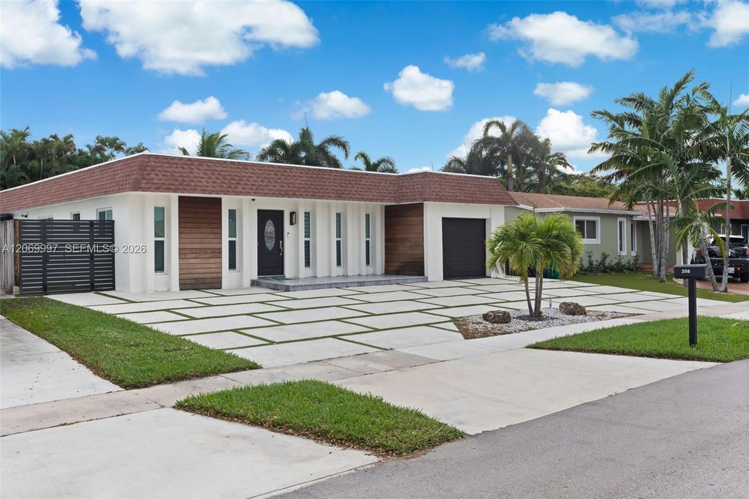 For Rent: $6,450 (3 beds, 2 baths, 1481 Square Feet)