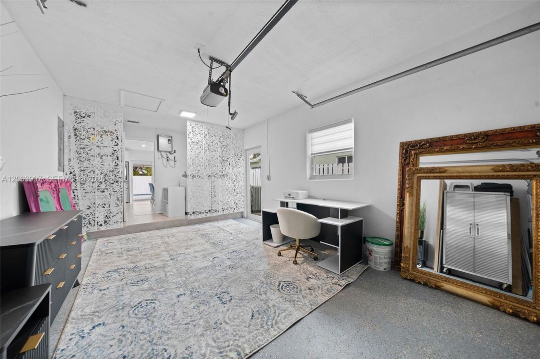 For Rent: $6,450 (3 beds, 2 baths, 1481 Square Feet)