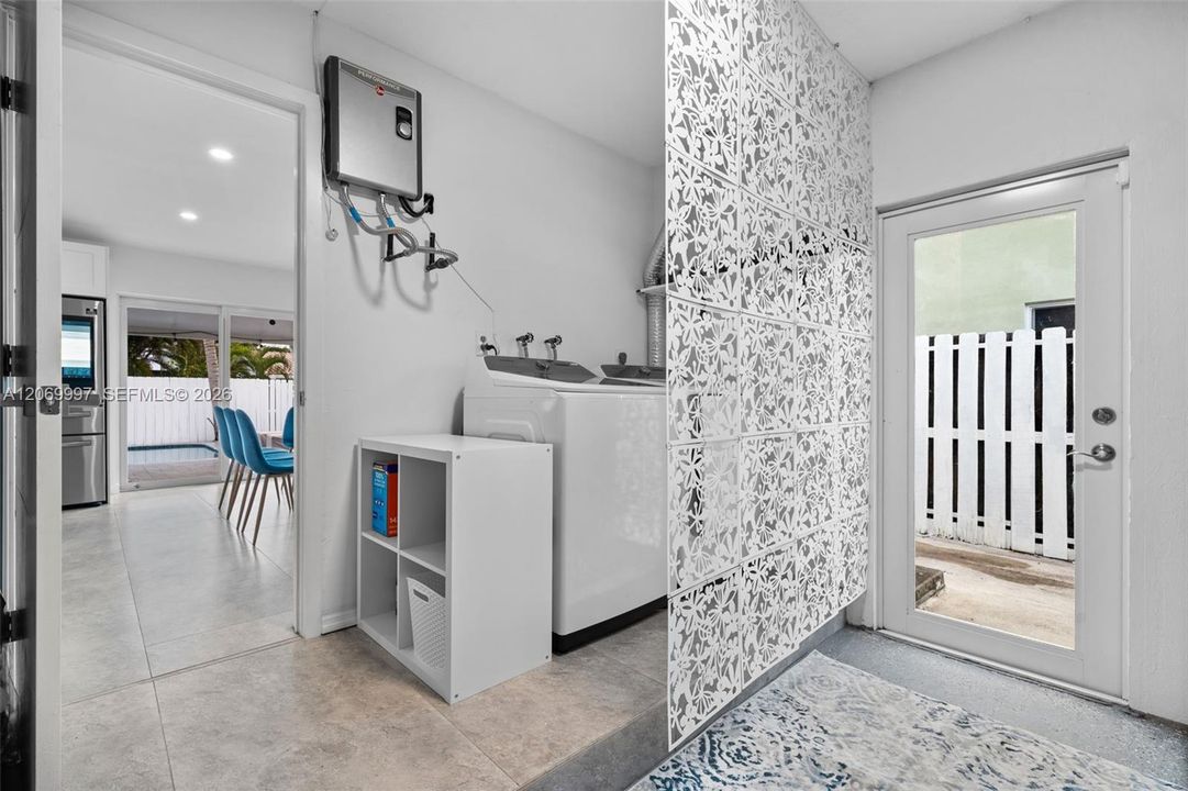 For Rent: $6,450 (3 beds, 2 baths, 1481 Square Feet)