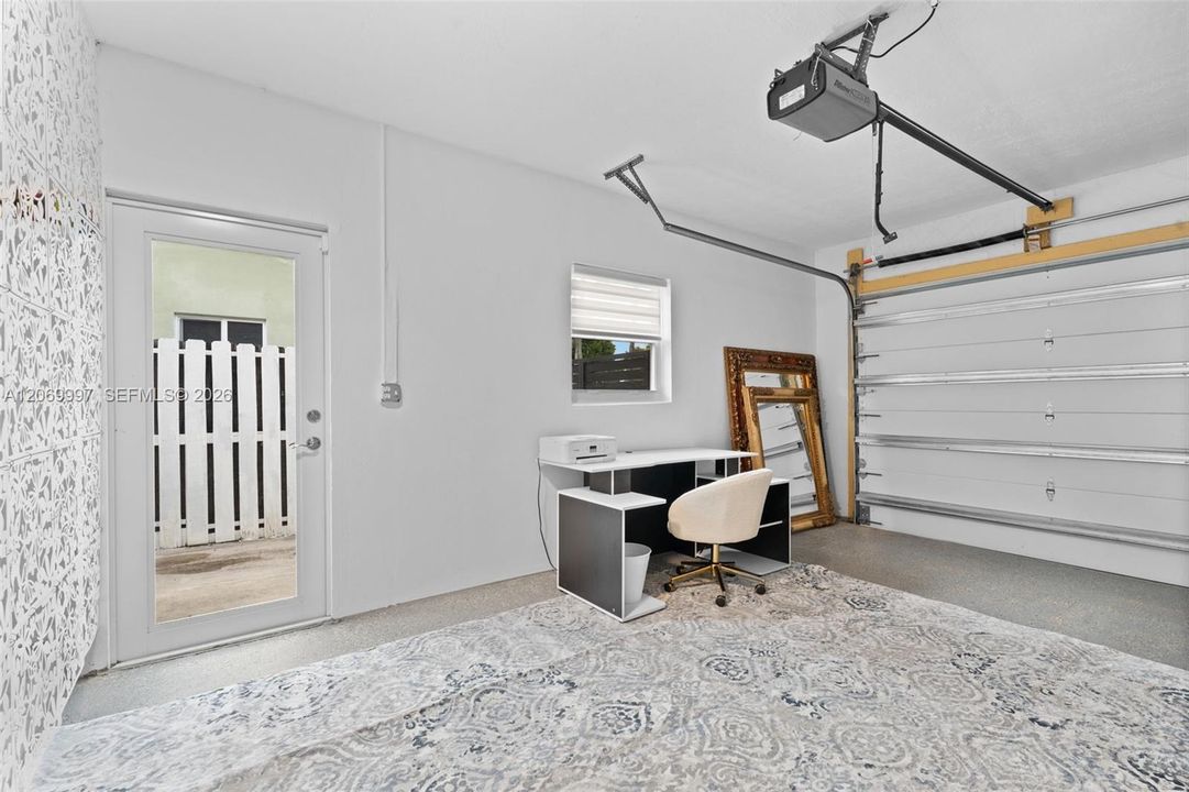 For Rent: $6,450 (3 beds, 2 baths, 1481 Square Feet)