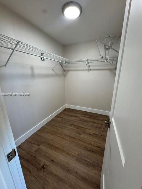 For Sale: $299,900 (2 beds, 2 baths, 1116 Square Feet)