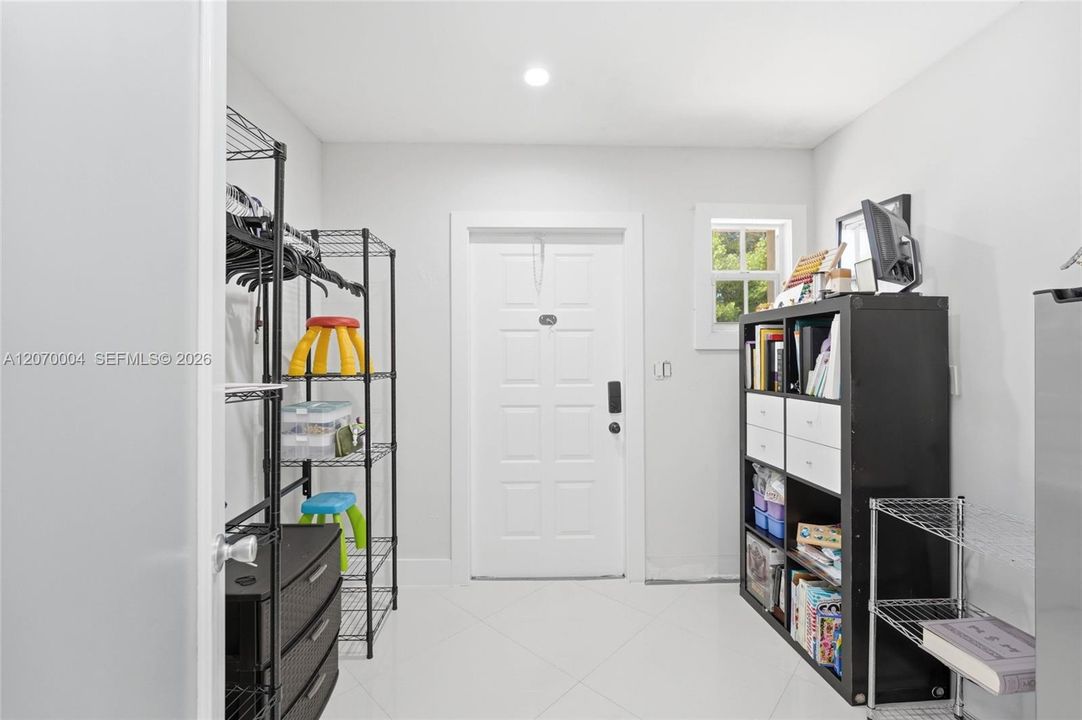 En Venta: $2,500,000 (4 camas, 4 baños, 4227 Pies cuadrados)