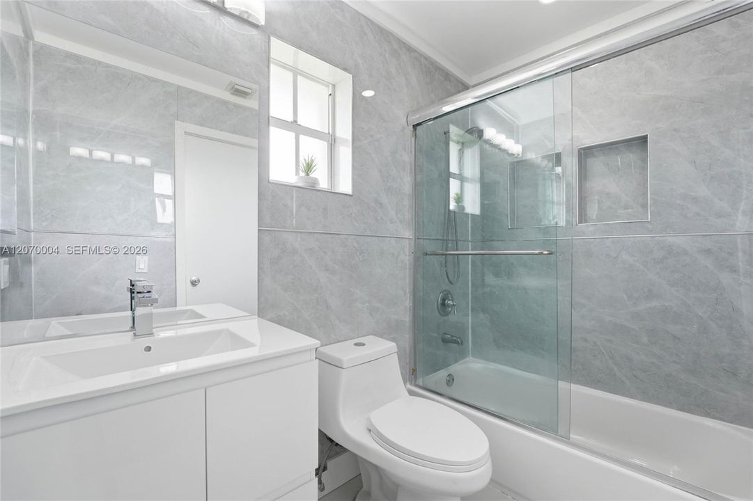 En Venta: $2,500,000 (4 camas, 4 baños, 4227 Pies cuadrados)