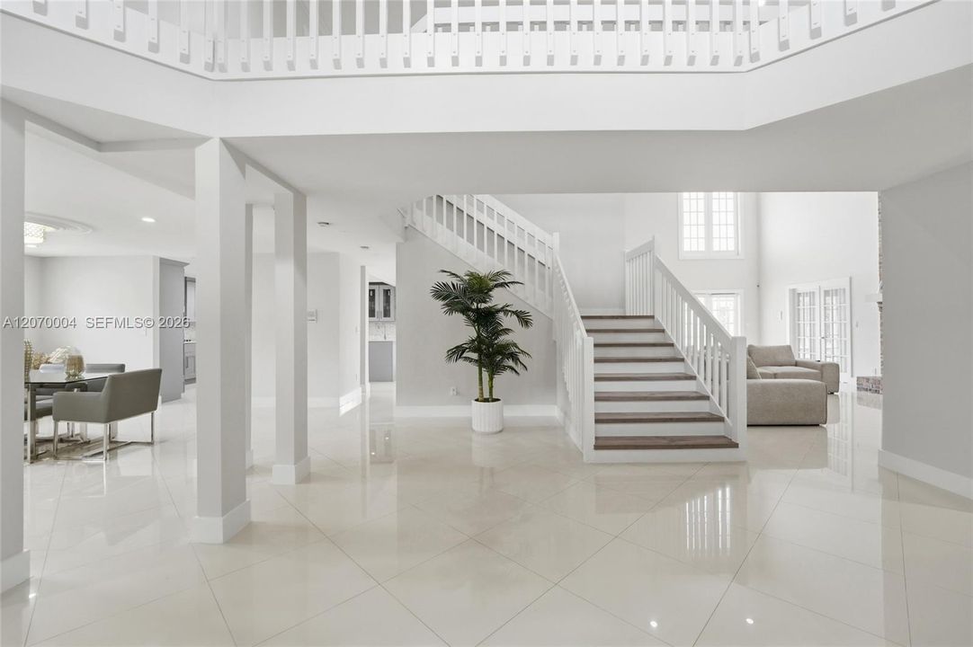 En Venta: $2,500,000 (4 camas, 4 baños, 4227 Pies cuadrados)