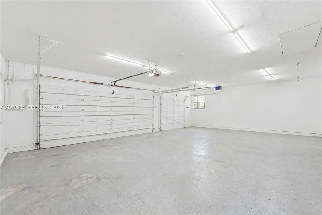 En Venta: $2,500,000 (4 camas, 4 baños, 4227 Pies cuadrados)