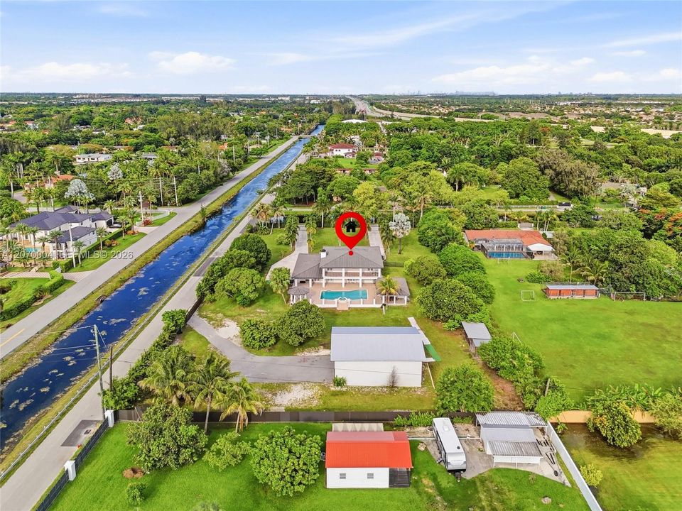 En Venta: $2,500,000 (4 camas, 4 baños, 4227 Pies cuadrados)
