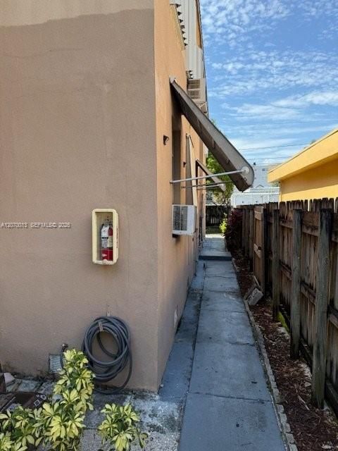 For Rent: $1,500 (1 beds, 1 baths, 2437 Square Feet)