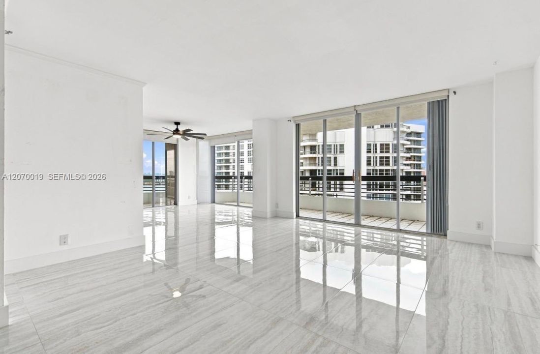 For Sale: $530,000 (2 beds, 2 baths, 1353 Square Feet)