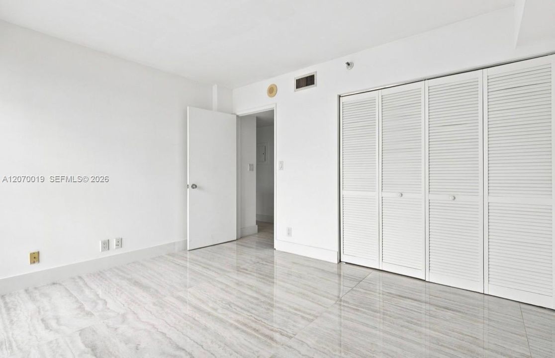 For Sale: $530,000 (2 beds, 2 baths, 1353 Square Feet)