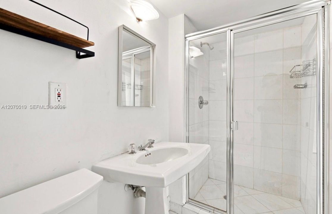 For Sale: $530,000 (2 beds, 2 baths, 1353 Square Feet)