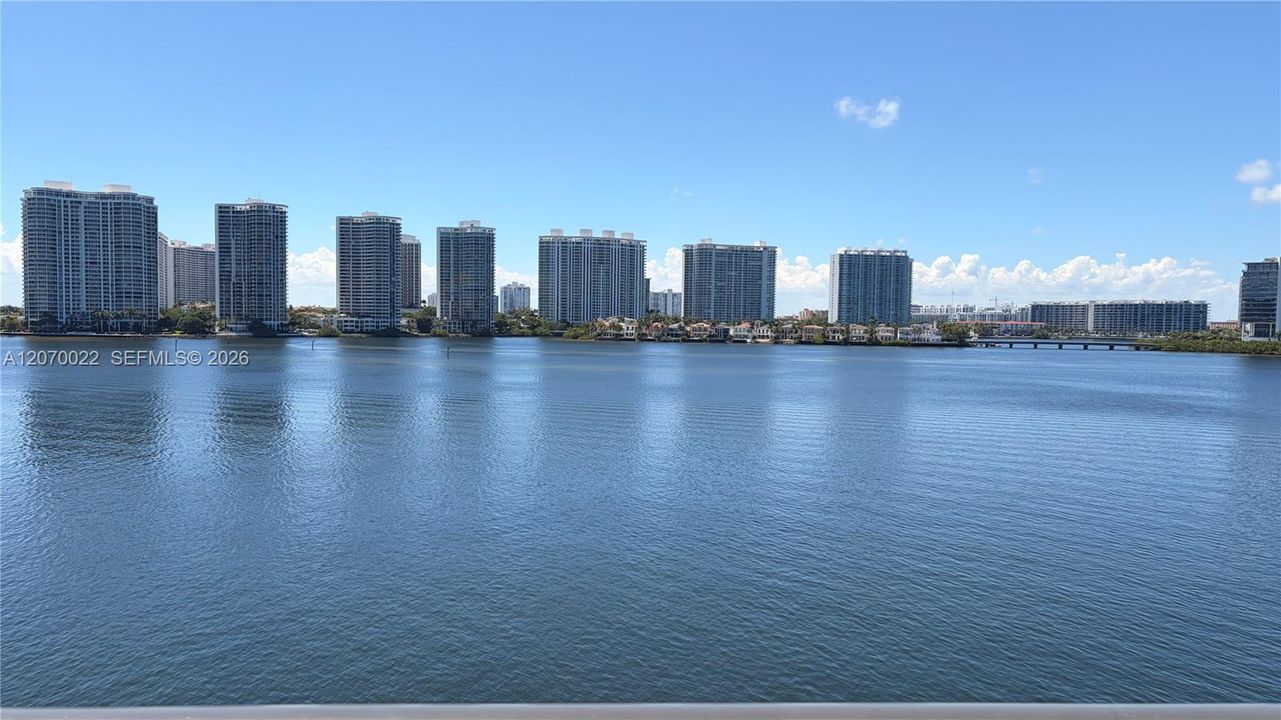 For Rent: $7,000 (2 beds, 2 baths, 1575 Square Feet)