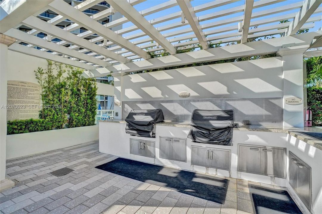 For Sale: $1,299,000 (2 beds, 2 baths, 2154 Square Feet)