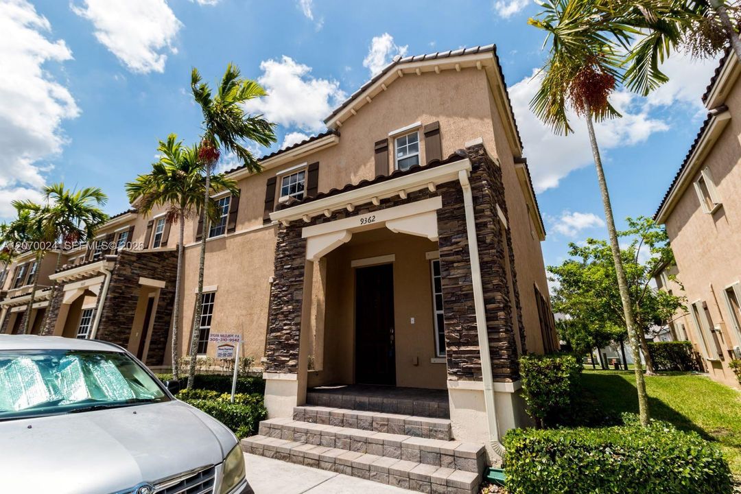 For Rent: $3,500 (4 beds, 3 baths, 2312 Square Feet)