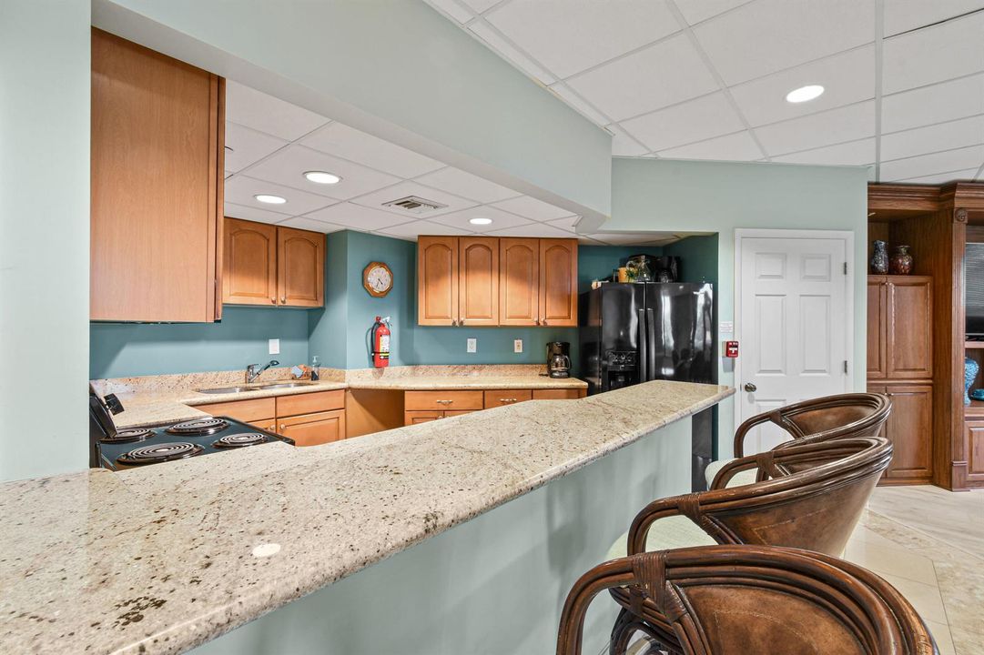 8880SOceanDr-Amenities(8)