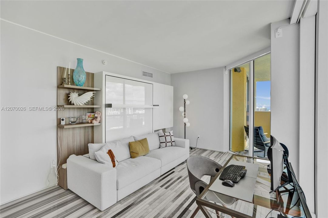 For Rent: $27,000 (4 beds, 4 baths, 2736 Square Feet)