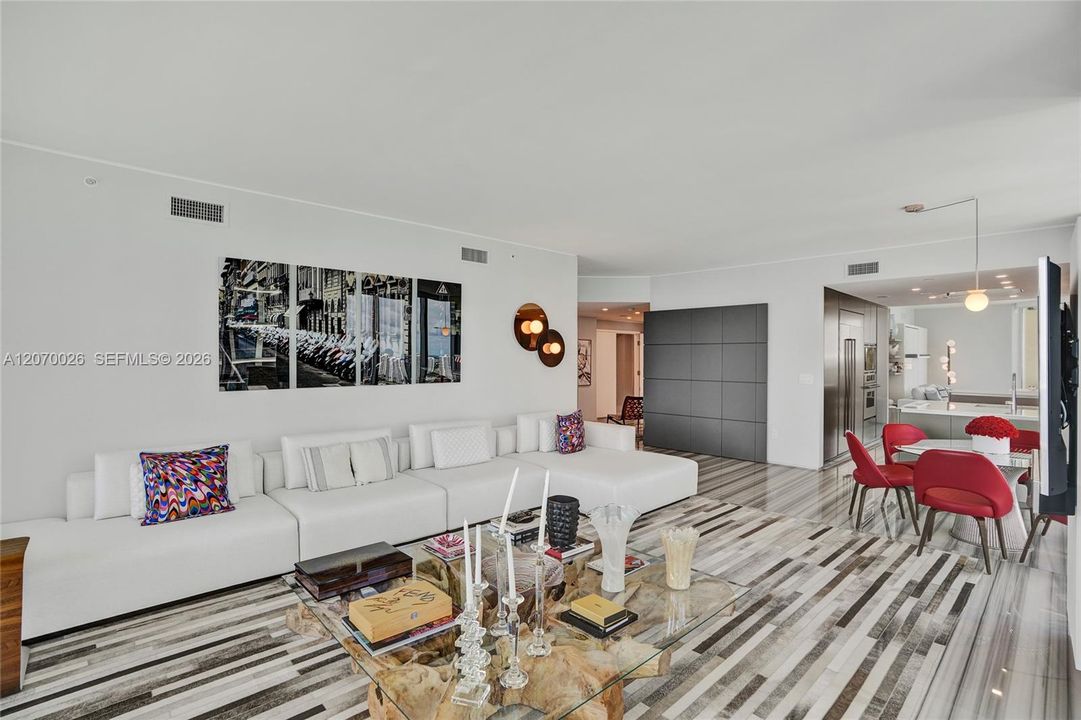 For Rent: $27,000 (4 beds, 4 baths, 2736 Square Feet)