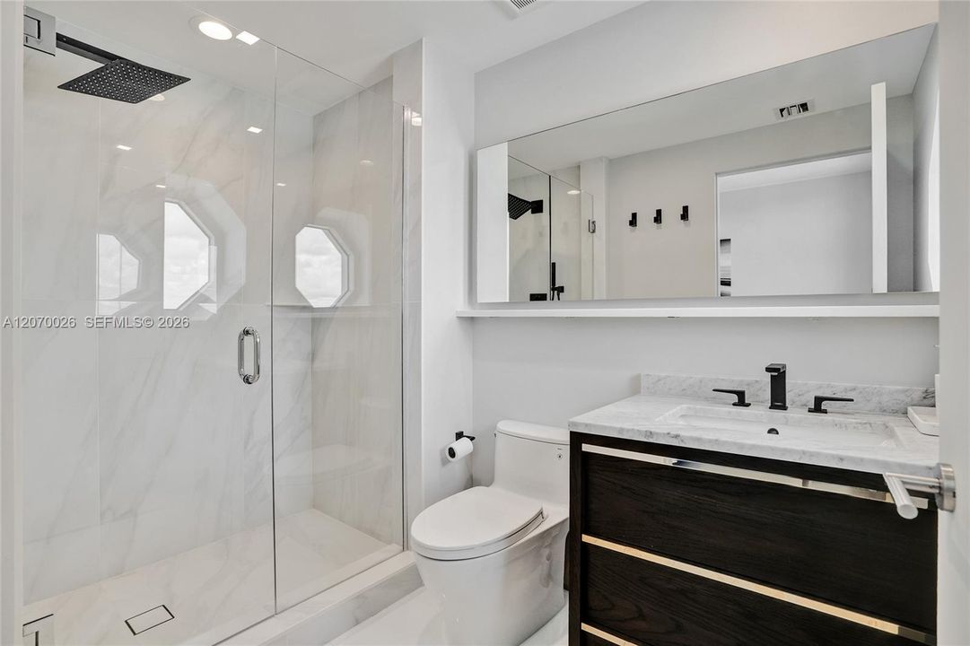 For Rent: $27,000 (4 beds, 4 baths, 2736 Square Feet)