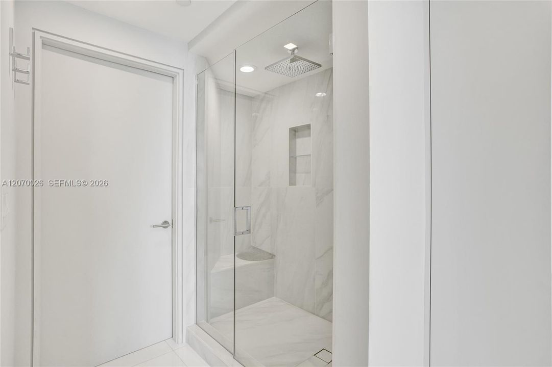 For Rent: $27,000 (4 beds, 4 baths, 2736 Square Feet)