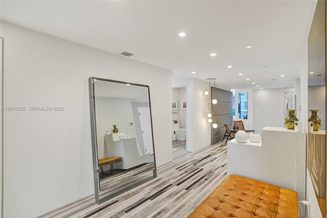 For Rent: $27,000 (4 beds, 4 baths, 2736 Square Feet)