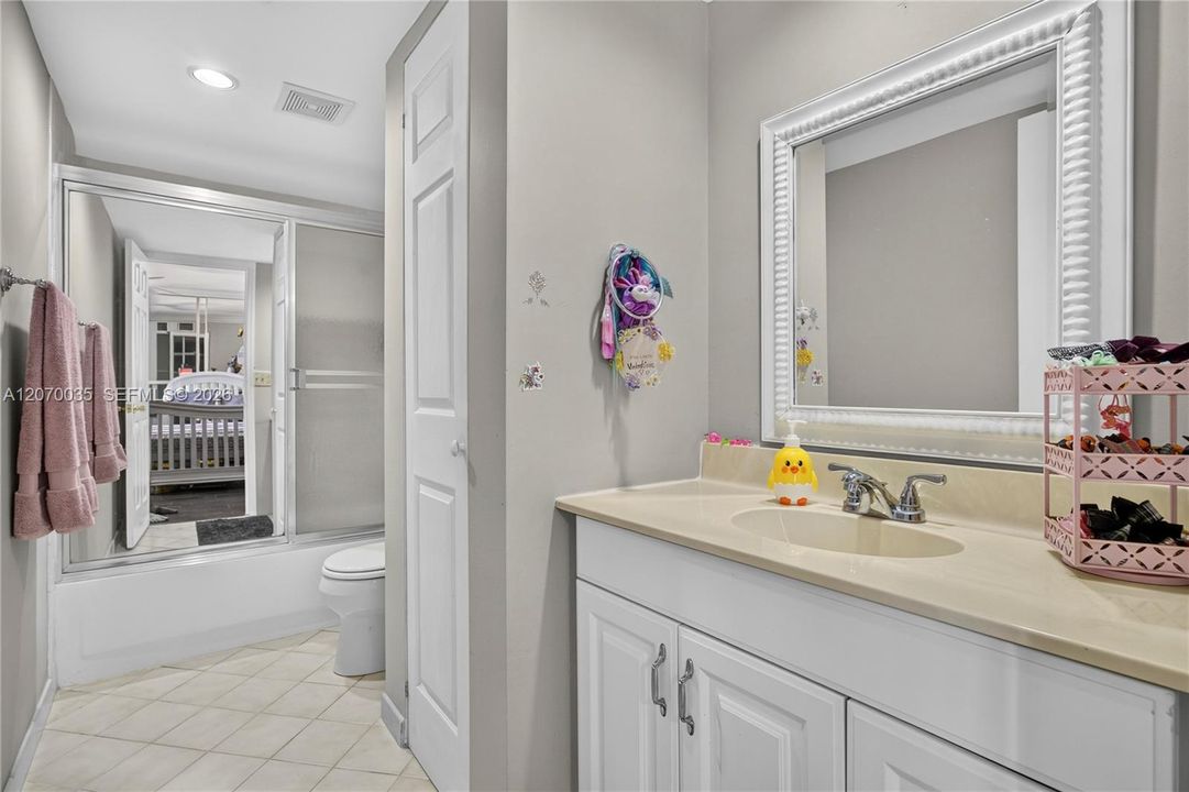 For Sale: $350,000 (3 beds, 2 baths, 1540 Square Feet)