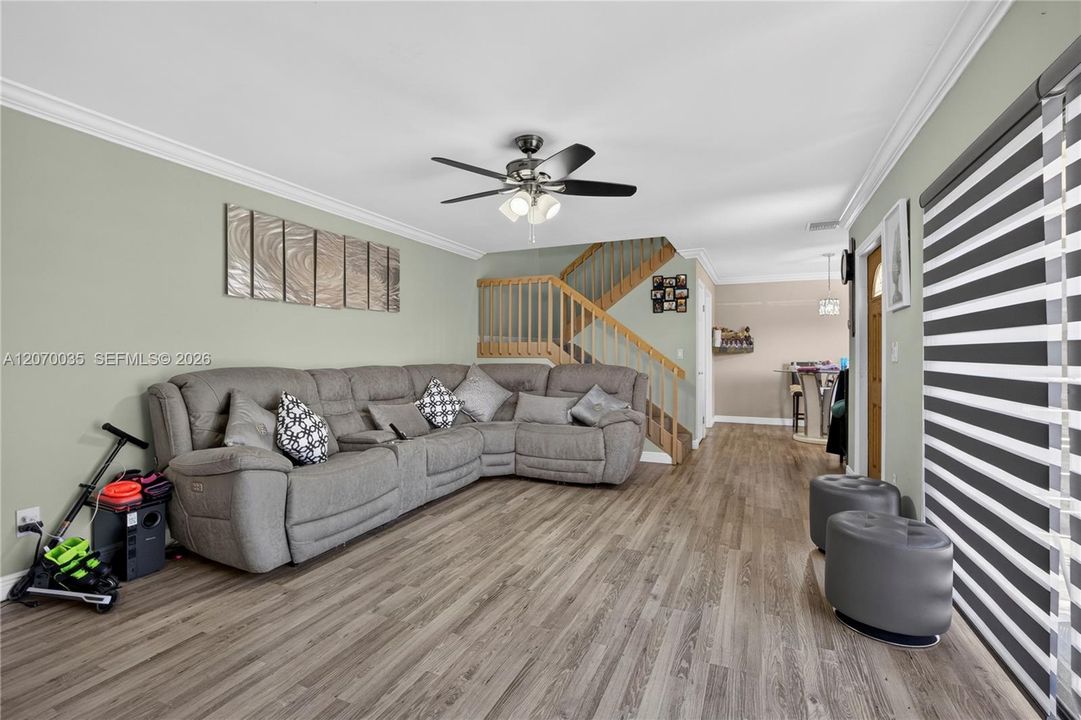 For Sale: $350,000 (3 beds, 2 baths, 1540 Square Feet)